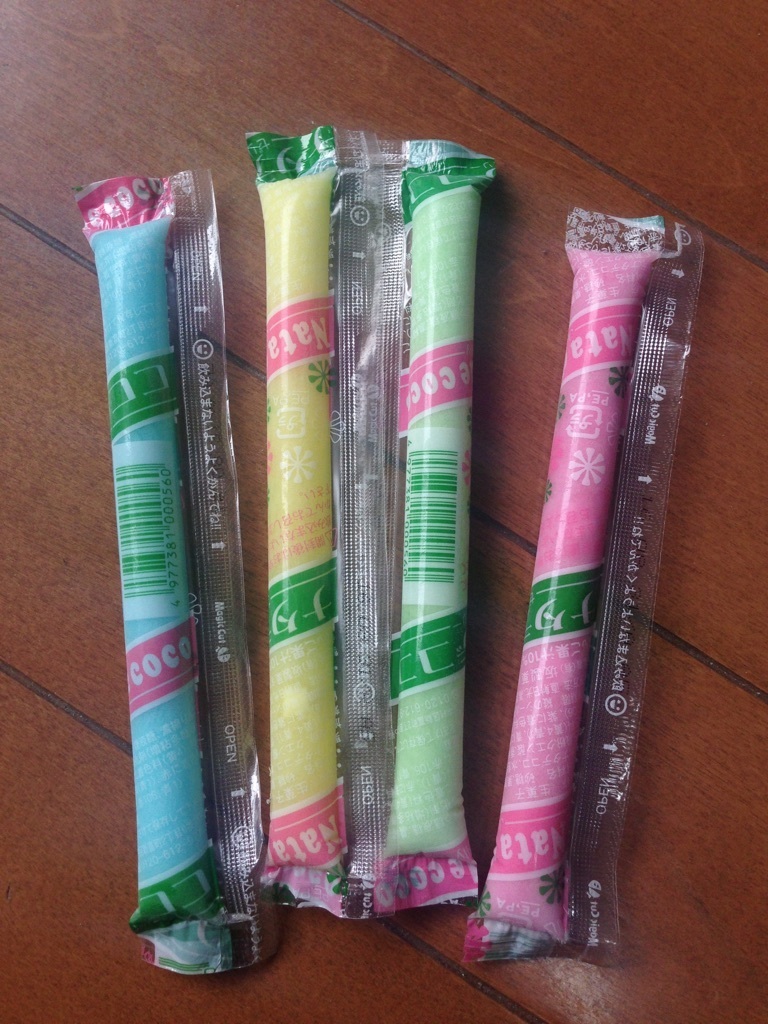 懐かしの駄菓子 ナタデココゼリーを大人買いしてみた これ本当に